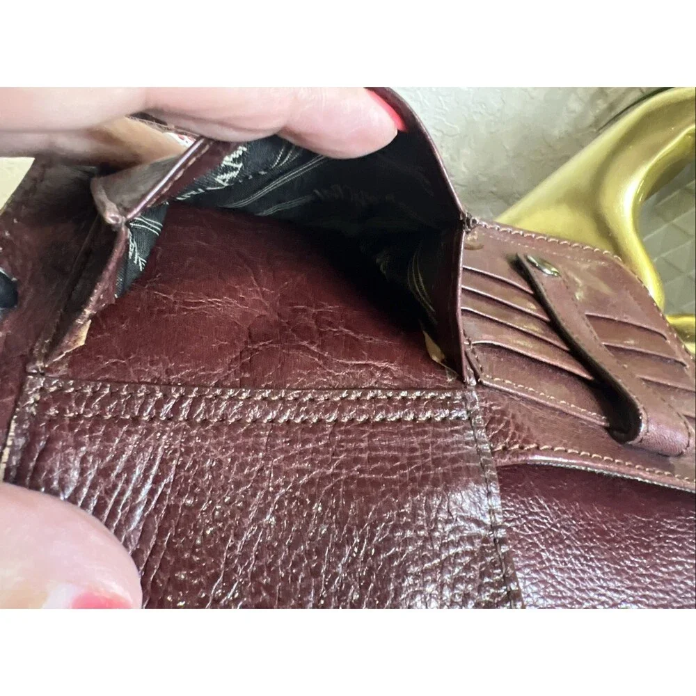 Vintage Mancini Leather Envelope Style Leather Crossbody Handbag With Lock/Key